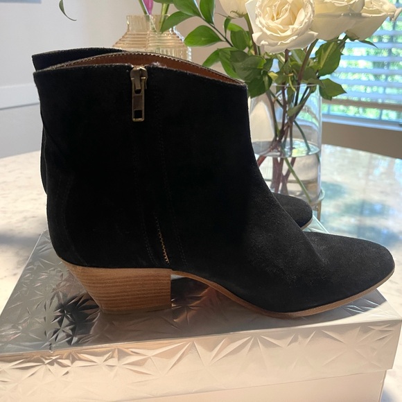 Isabel Marant suede ankle boots - Picture 2 of 5